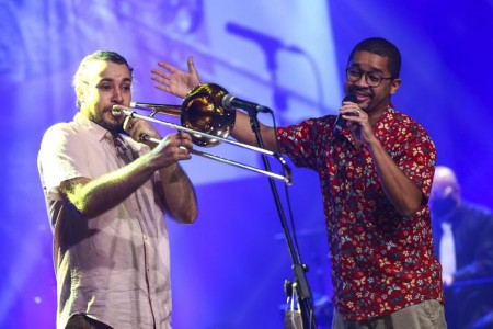 Daniel Rodrigues e Breno Alves durante participação no Festival de Música Nacional FM.