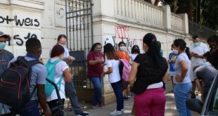 São Paulo - Início das aulas presenciais durante a pandemia de covid-19 na Escola Estadual Caetano de Campos, na Consolação.