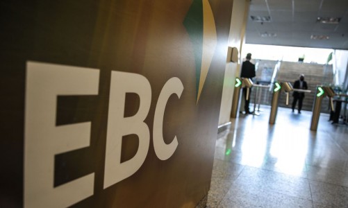 Fachada da EBC