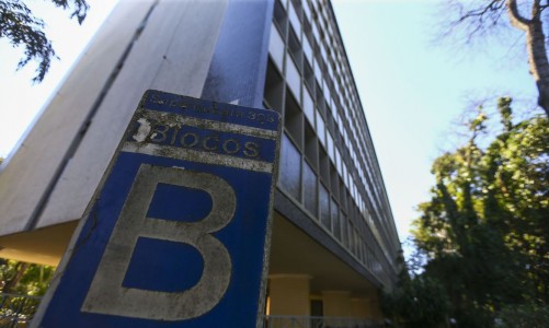 O prédio onde morou Renato Russo é um dos pontos da Rota do Rock.