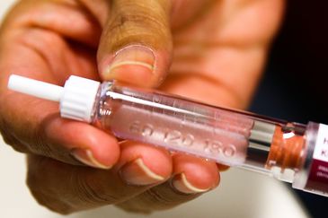 Exame da curva glicêmica; insulina,monitor de glicemia