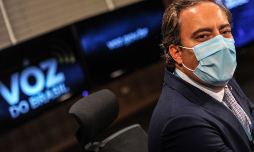 O presidente da Caixa Econômica Federal, Pedro Guimarães, participa do programa A Voz do Brasil