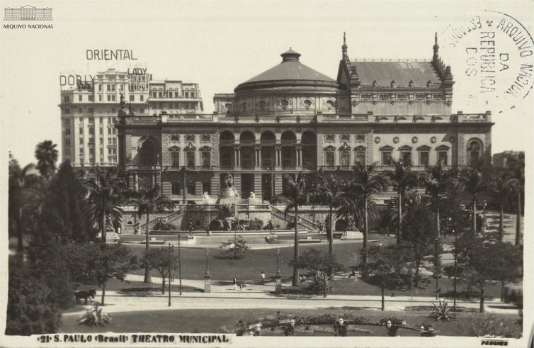 Theatro Municipal de São Paulo Theatro Municipal de São Paulo, década de 1930. Arquivo Nacional.