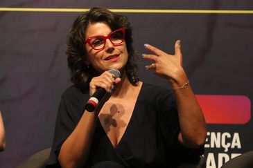 Manuela d’Ávila, jornalista, escritora, ex-deputada federal pelo RS, fala no painel “Por um Brasil feminista e antirracista” do Fórum Social Mundial