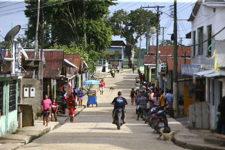 Atalaia do Norte (AM), 29/02/2023 - Rua do centro da Atalaia do Norte, no Vale do Javari. Foto: Marcelo Camargo/Agência Brasil