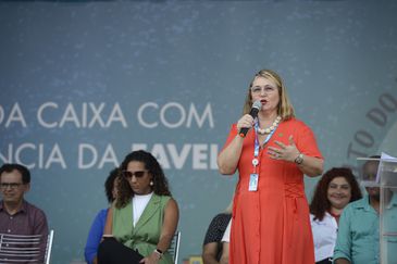 Rio de Janeiro (RJ), 10/03/2023 – A presidente da Caixa Econômica Federal, Maria Rita Serrano durante lançamento do programa Mulheres de Favela, no Complexo da Penha, na zona norte da capital fluminense. Foto: Tomaz Silva/Agência Brasil