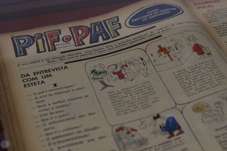 Rio de Janeiro (RJ), 13/07/2023 - A exposição Uma janela para o Armazém de Periódicos, da Biblioteca Nacional, celebra o centenário da Coordenação de Publicações Seriadas. Exemplar de Pif Paf, de Millôr Fernandes. Foto: Fernando Frazão/Agência Brasil