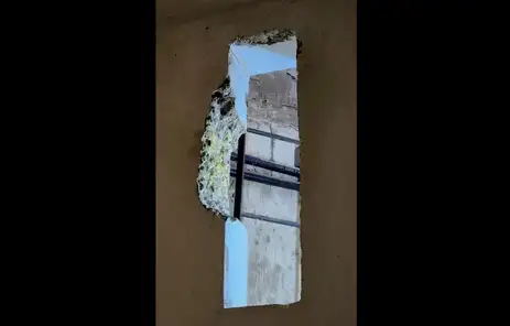 Brasília (DF) 16/02/2024 - Buraco na parede da cela de onde saíram fugitivos do presídio de segurança máxima de Mossoró.Foto: Polícia Federal/Divulgação