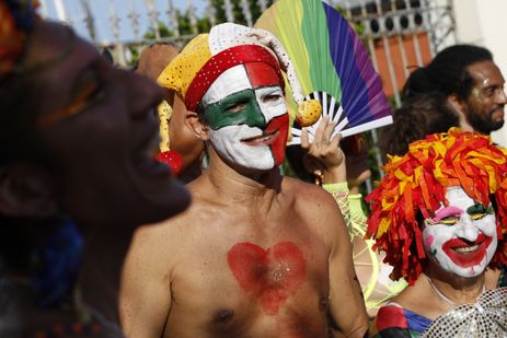 Rio de Janeiro (RJ) 13/02/2024 – Cortejo de carnaval do bloco Rio Maracatu desfila no centro da cidade. Foto: Fernando Frazão/Agência Brasil