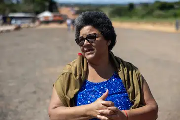 Brasília, 29/03/2024 Maria Aparecida dos Santos, doméstica, chega para assitir a apresentação da Via Sacra em Planaltina, DF. Foto: Fabio Rodrigues-Pozzebom/Agência Brasil