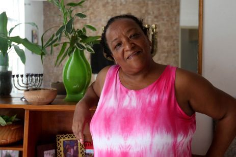 Rio de Janeiro (RJ), 29/02/2024 - Elisete da Silva Napoleão, moradora do edifício, em seu apartamento. Ocupação Manoel Congo, no centro do Rio, deve ser regularizada pelo Minha Casa Minha Vida (MCMV) neste semestre. Foto: Tânia Rêgo/Agência Brasil